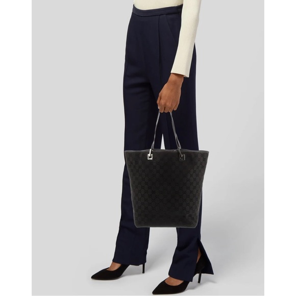 Gucci Black Monogram Vintage Bucket Tote bag - Picture 2 of 7